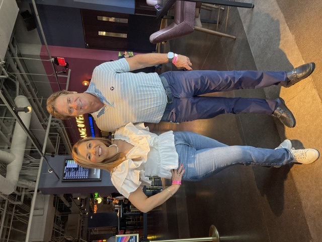 Wade & Nysather team mini golf outing